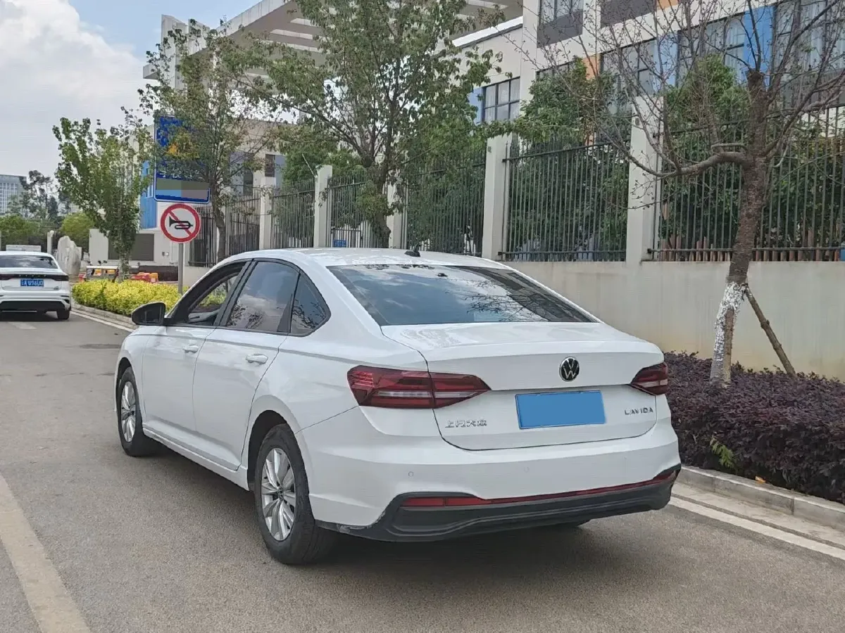 2024 Volkswagen Lavida 1.5L 110HP L4 6AT,autocango,china used car exporter,china ev exporter,chinese used car exporter,chinese used ev exporter