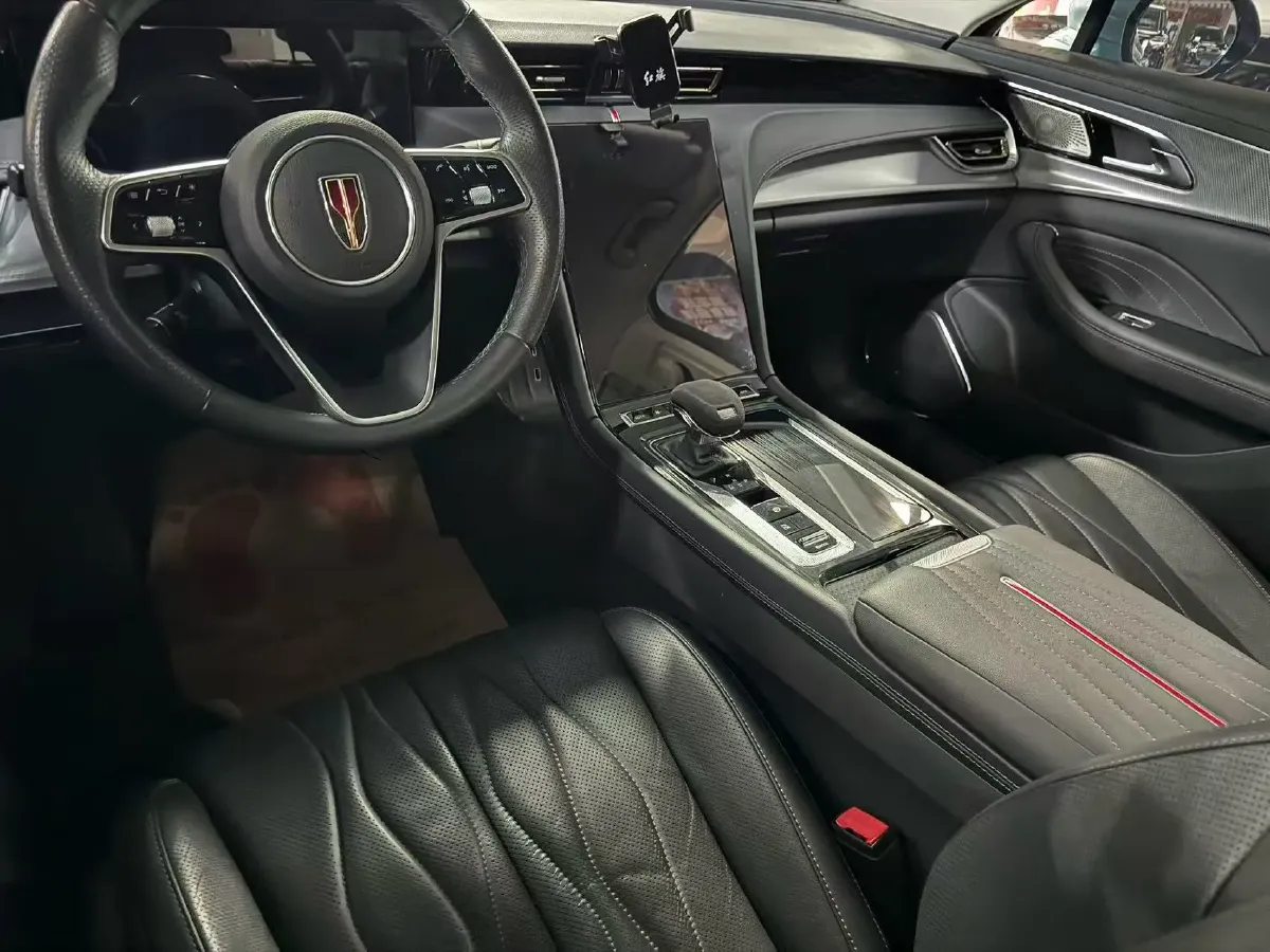 2023 HongQi H5 2.0T 224HP L4 8AT,autocango,china used car exporter,china ev exporter,chinese used car exporter,chinese used ev exporter