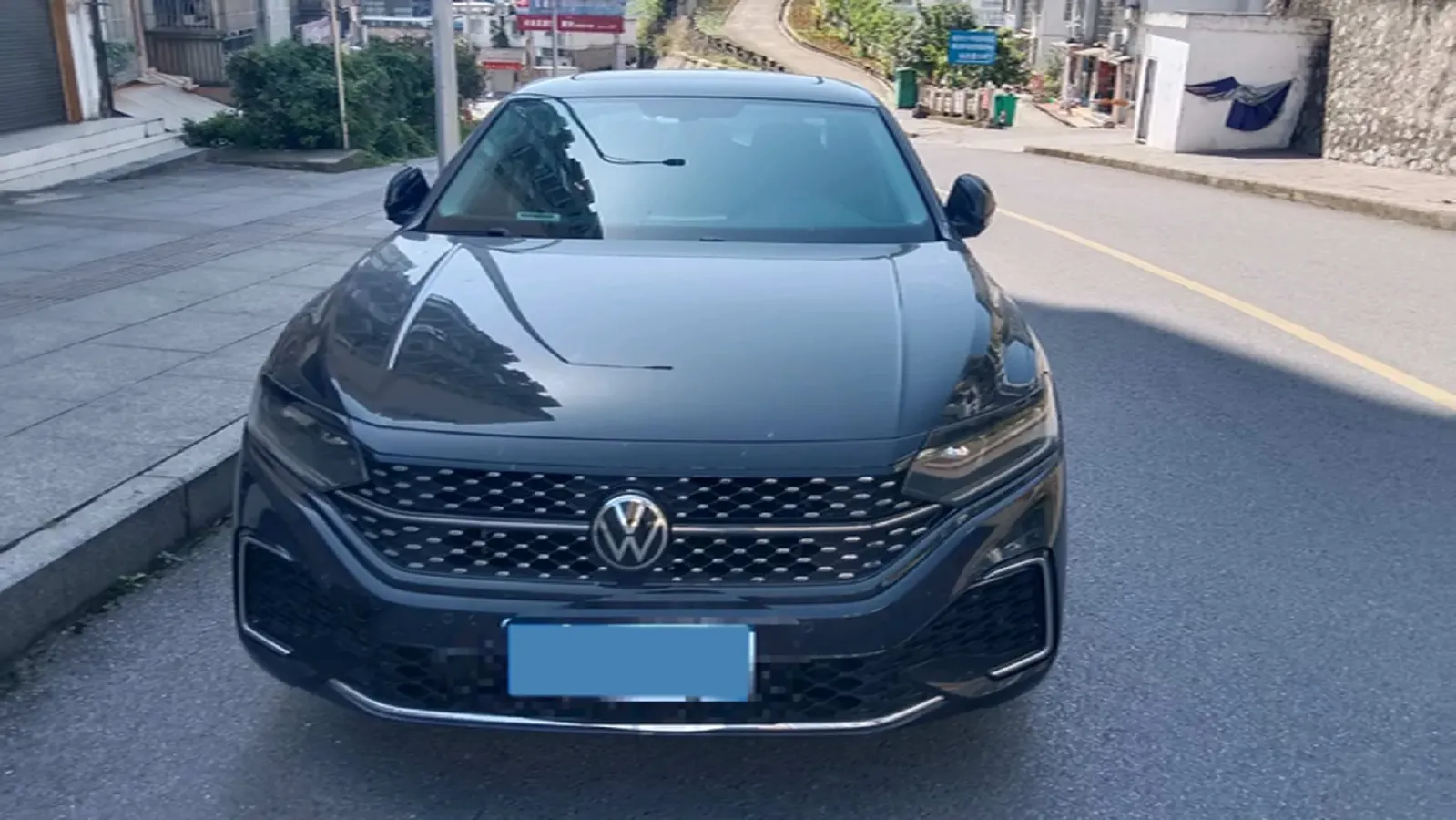 2025 Volkswagen Passat 2.0T 220HP L4 7DCT,autocango,china used car exporter,china ev exporter,chinese used car exporter,chinese used ev exporter