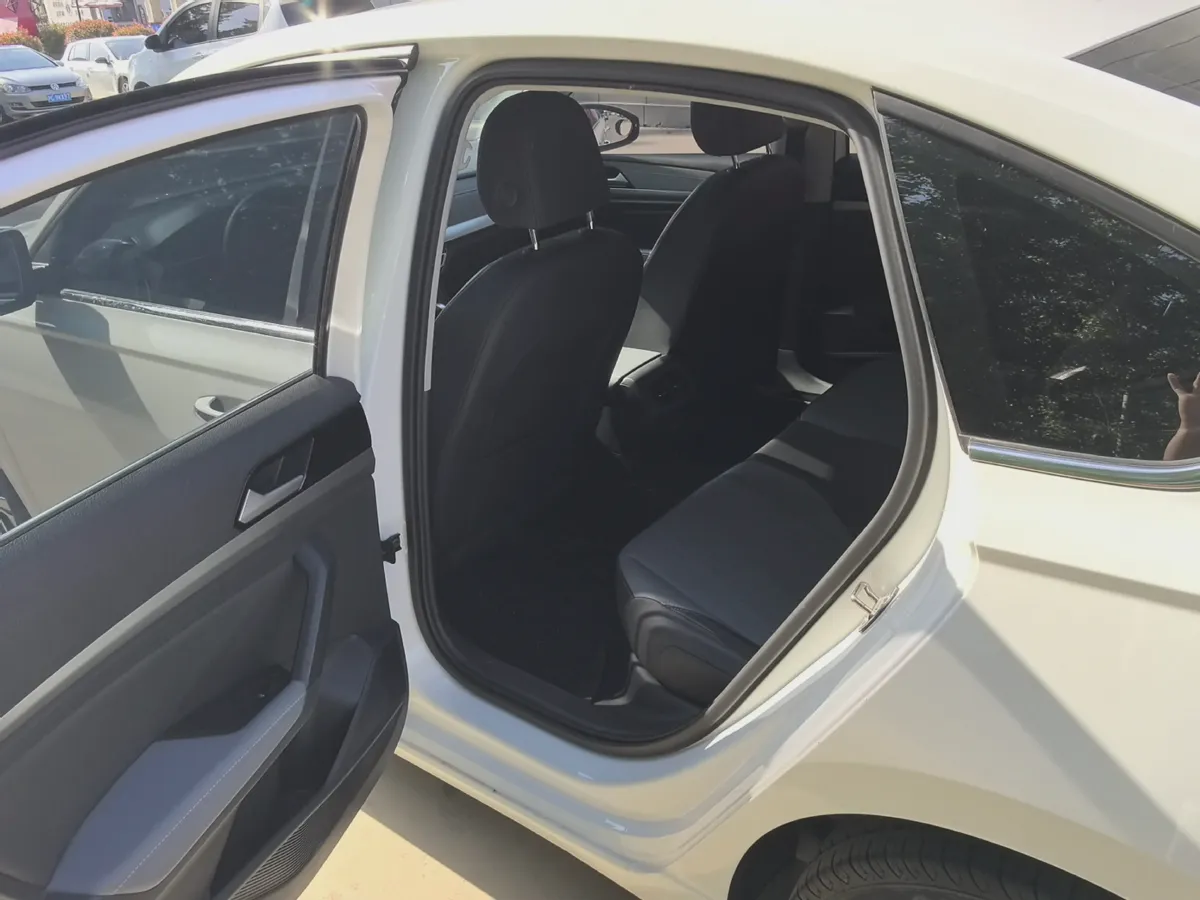 2024 Volkswagen Lavida 1.5L 110HP L4 6AT,autocango,china used car exporter,china ev exporter,chinese used car exporter,chinese used ev exporter