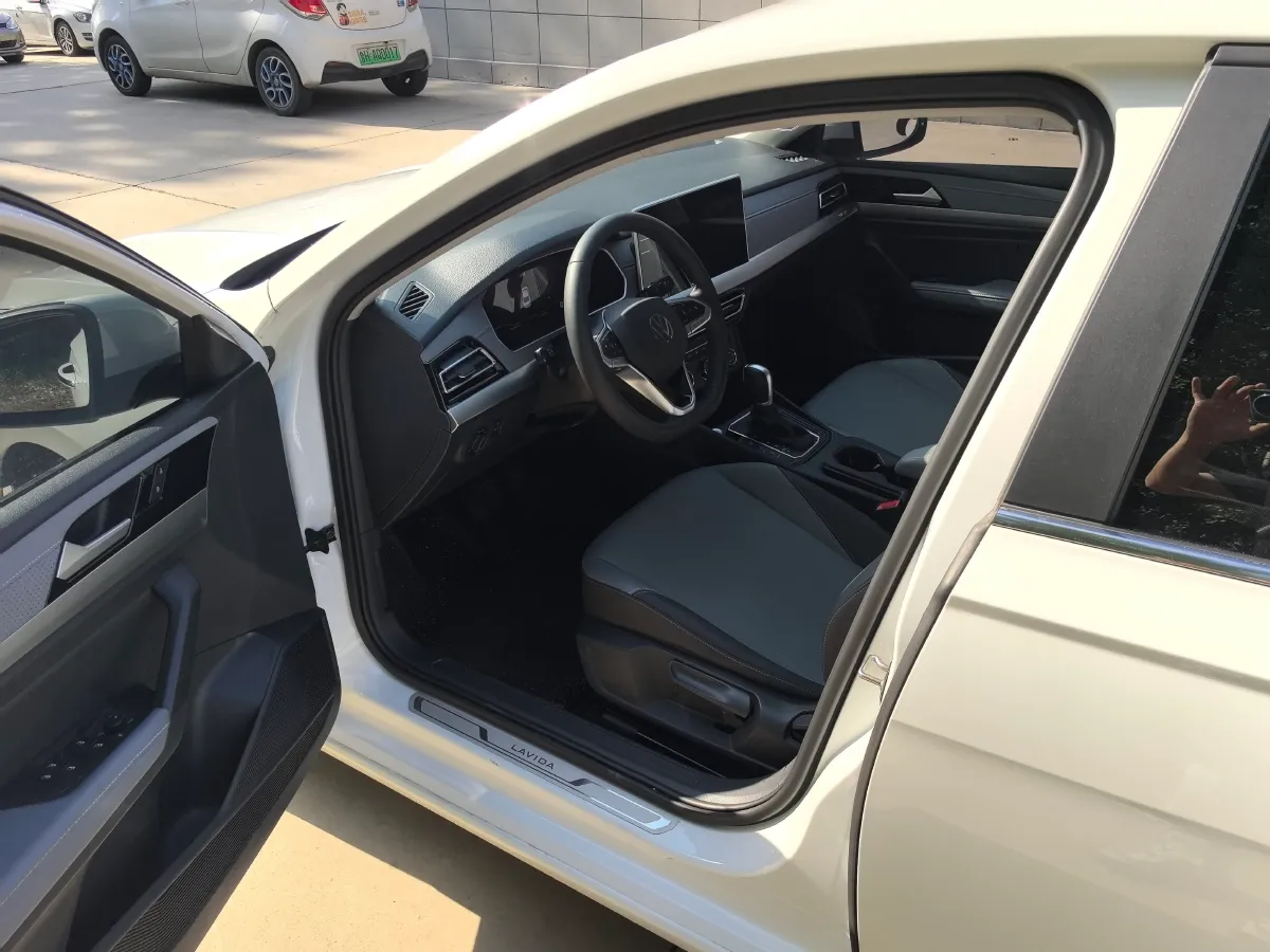 2024 Volkswagen Lavida 1.5L 110HP L4 6AT,autocango,china used car exporter,china ev exporter,chinese used car exporter,chinese used ev exporter