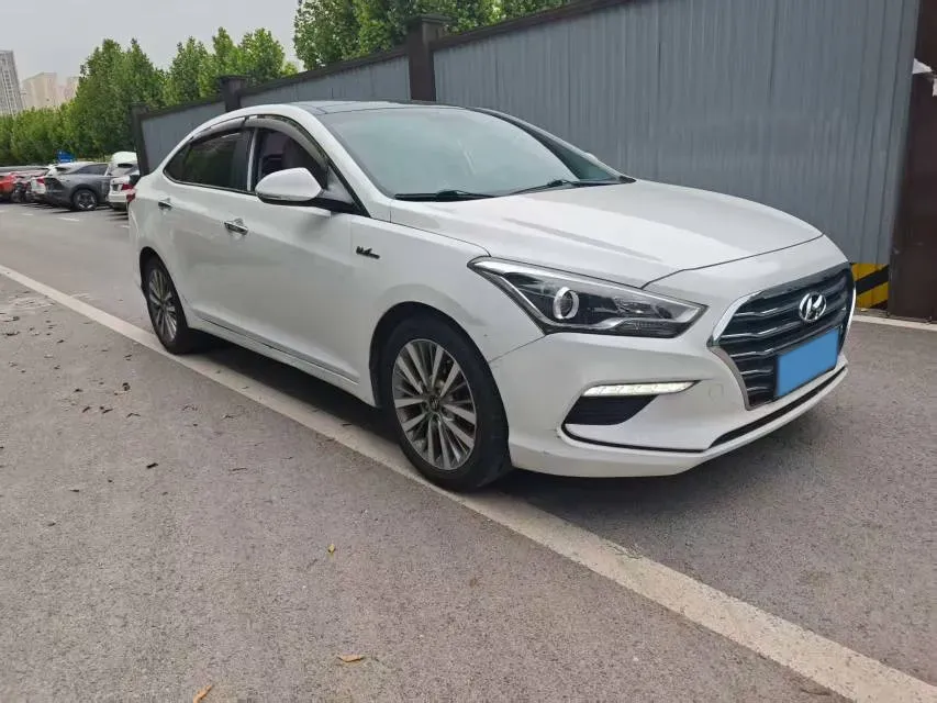 2017 Hyundai Mistra 1.6T 175HP L4 7DCT,autocango,china used car exporter,china ev exporter,chinese used car exporter,chinese used ev exporter
