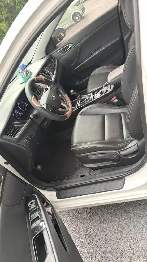 2017 Hyundai Mistra 1.6T 175HP L4 7DCT,autocango,china used car exporter,china ev exporter,chinese used car exporter,chinese used ev exporter