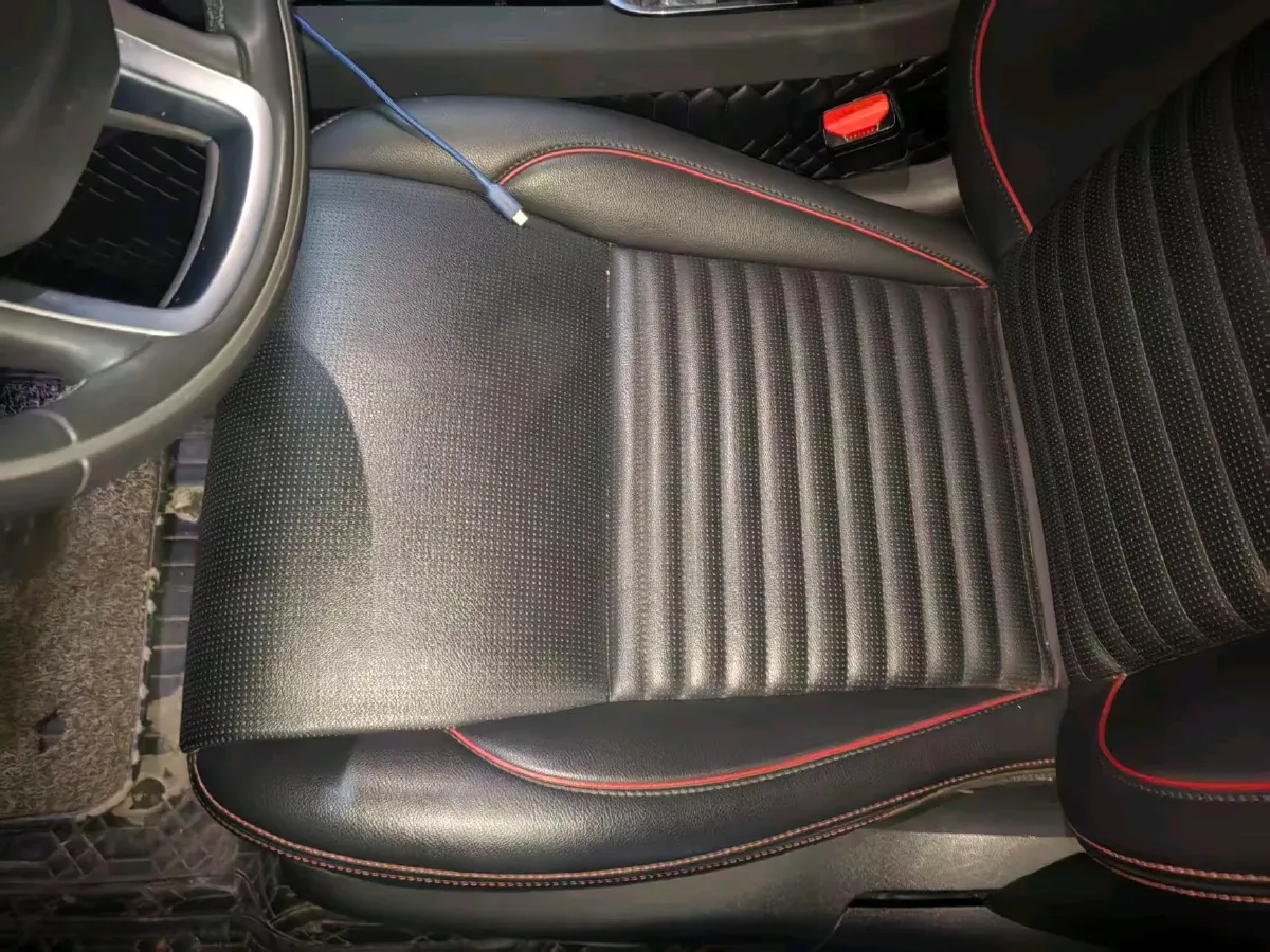 2021 Land Rover Discovery Sport 1.5T 200HP L3 8AT PHEV,autocango,china used car exporter,china ev exporter,chinese used car exporter,chinese used ev exporter