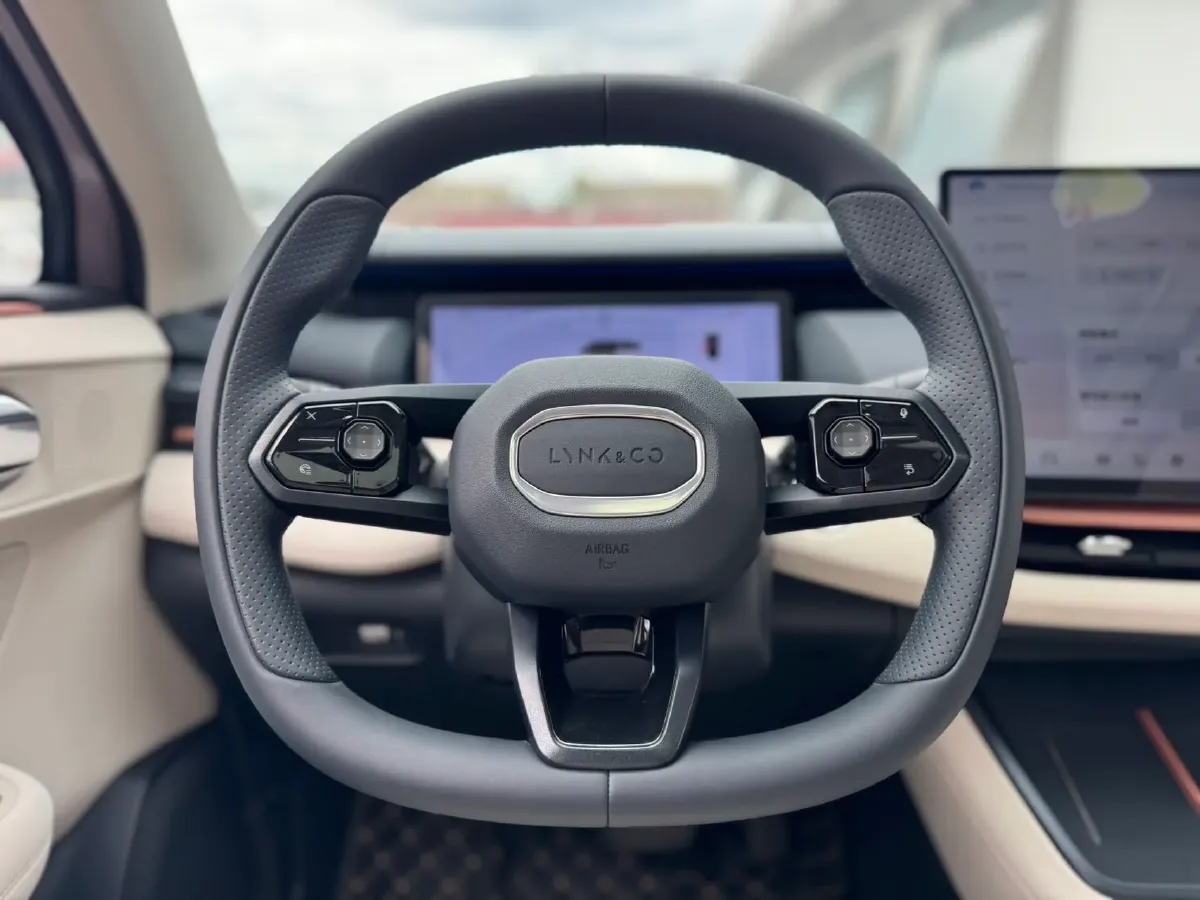 2025 LYNK&CO 06 1.5T 181HP L4 7DCT,autocango,china used car exporter,china ev exporter,chinese used car exporter,chinese used ev exporter