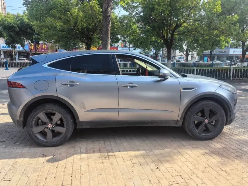 2018 Jaguar E-PACE 2.0T 249HP L4 9AT,autocango,china used car exporter,china ev exporter,chinese used car exporter,chinese used ev exporter