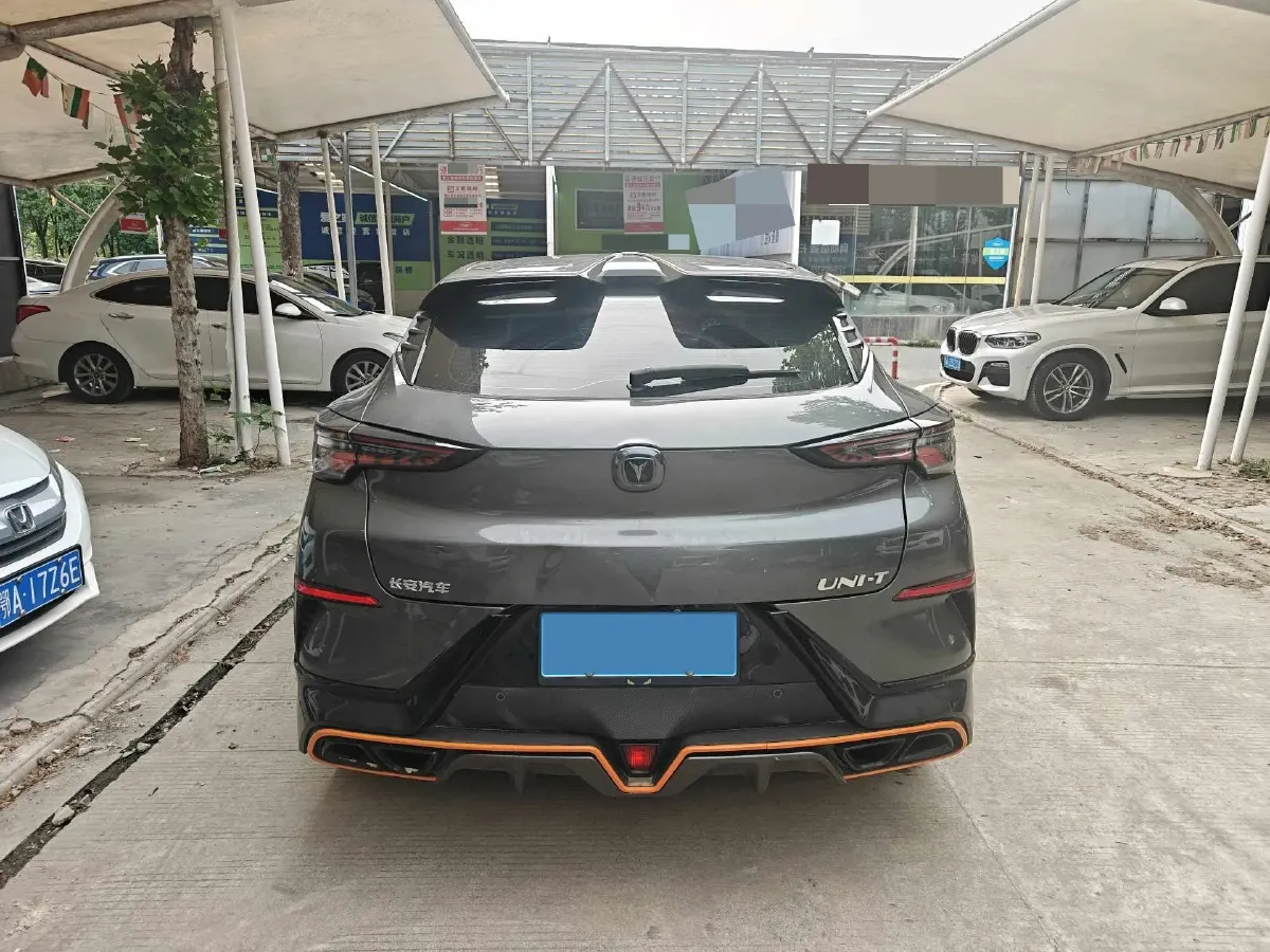 2022 ChangAn UNI-T 1.5T 188HP L4 7DCT,autocango,china used car exporter,china ev exporter,chinese used car exporter,chinese used ev exporter