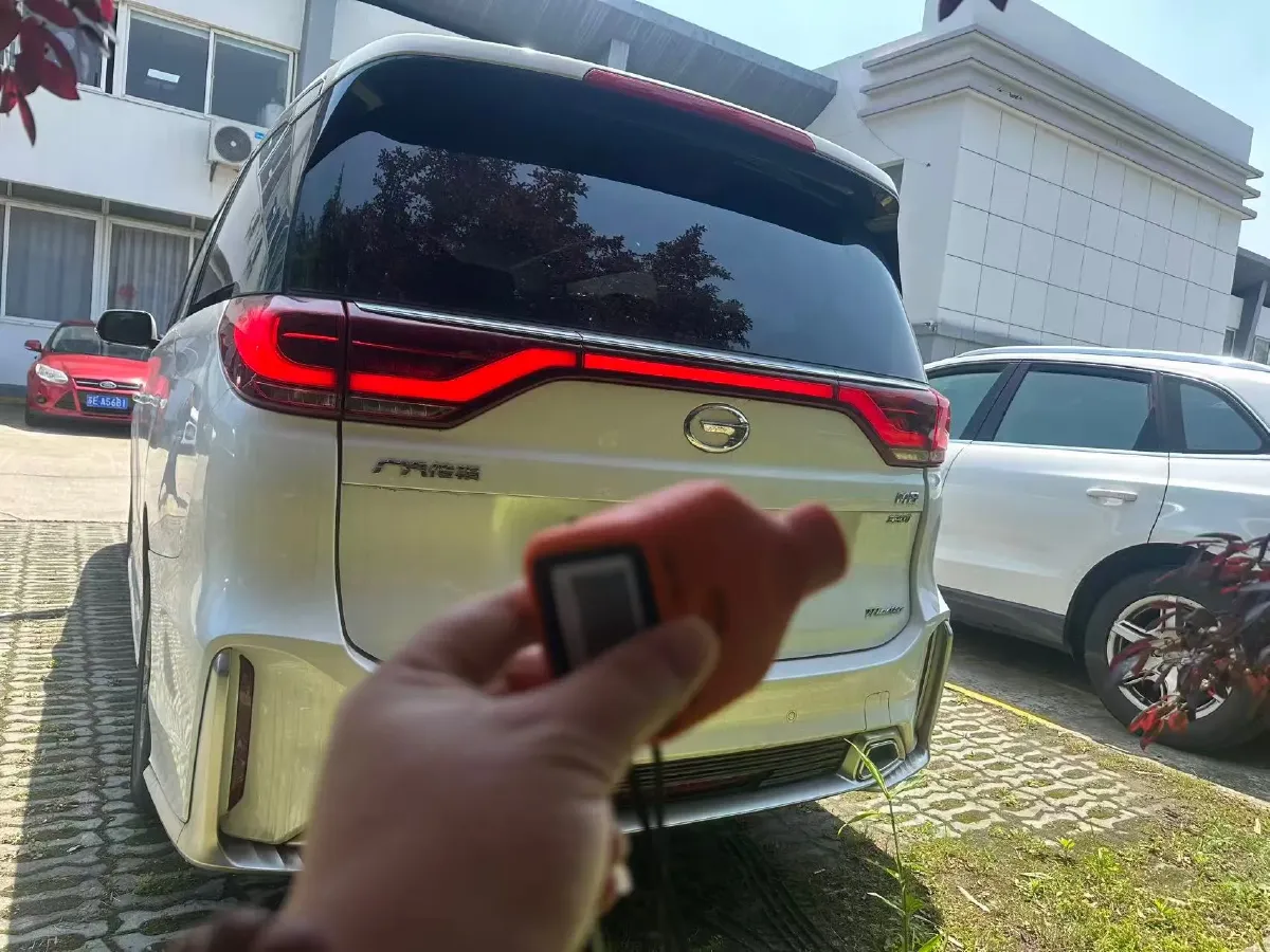 2021 GAC Trumpchi M8 2.0T 252HP L4 8AT,autocango,china used car exporter,china ev exporter,chinese used car exporter,chinese used ev exporter