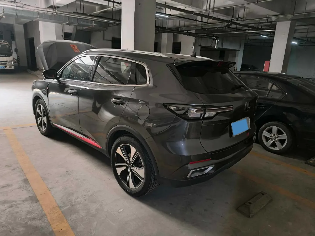 2022 ChangAn Oshan X7 Plus 1.5T 188HP L4 7DCT,autocango,china used car exporter,china ev exporter,chinese used car exporter,chinese used ev exporter