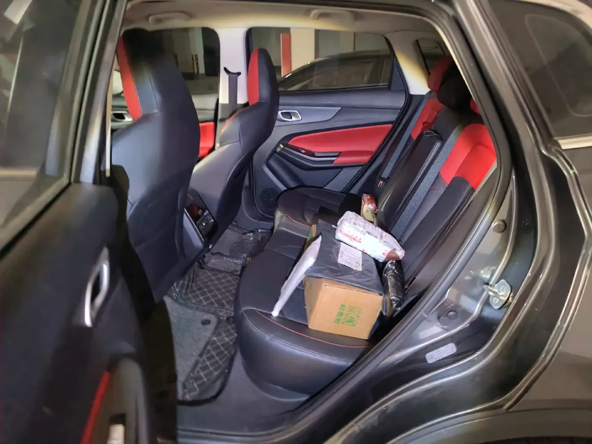 2022 ChangAn Oshan X7 Plus 1.5T 188HP L4 7DCT,autocango,china used car exporter,china ev exporter,chinese used car exporter,chinese used ev exporter