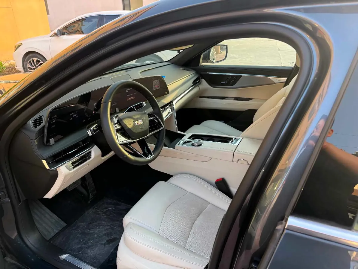 2023 Cadillac CT6 2.0T 237HP L4 10AT,autocango,china used car exporter,china ev exporter,chinese used car exporter,chinese used ev exporter