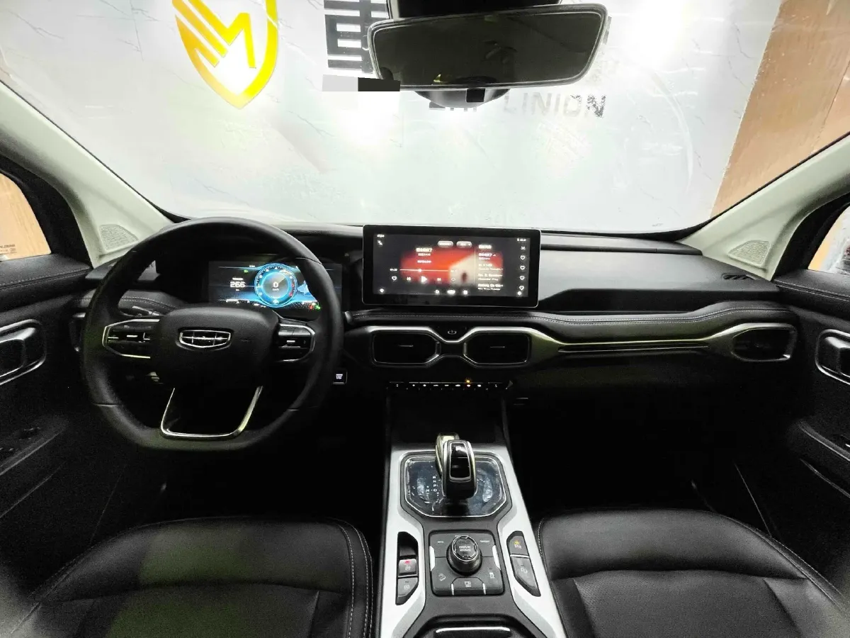 2020 Geely Okavango 1.8T 184HP L4 7DCT,autocango,china used car exporter,china ev exporter,chinese used car exporter,chinese used ev exporter