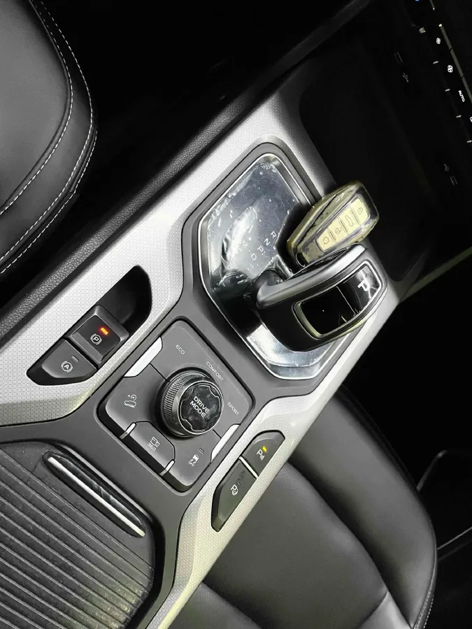 2020 Geely Okavango 1.8T 184HP L4 7DCT,autocango,china used car exporter,china ev exporter,chinese used car exporter,chinese used ev exporter