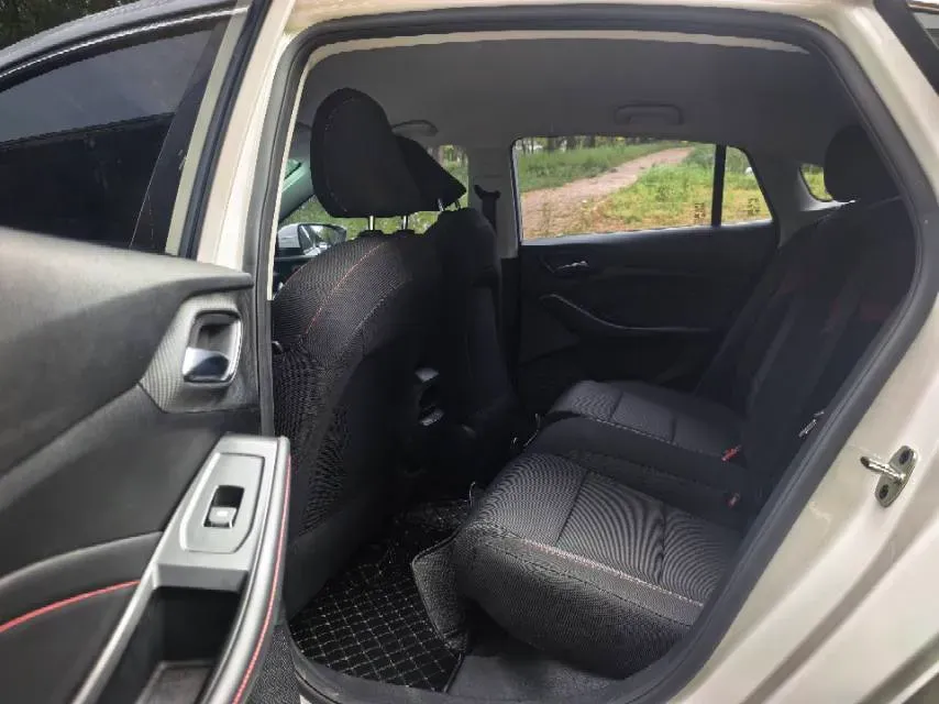 2023 MG 5 1.5L 129HP L4 5MT,autocango,china used car exporter,china ev exporter,chinese used car exporter,chinese used ev exporter