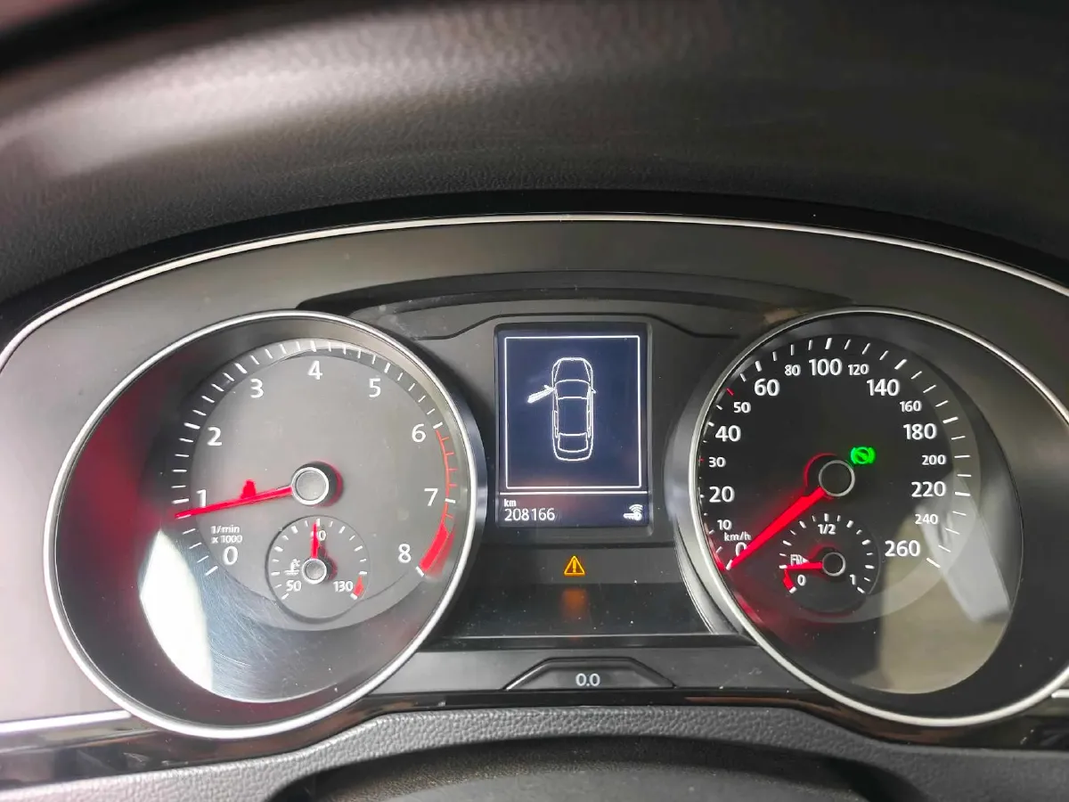 2020 Volkswagen Magotan 2.0T 186HP L4 7DCT,autocango,china used car exporter,china ev exporter,chinese used car exporter,chinese used ev exporter