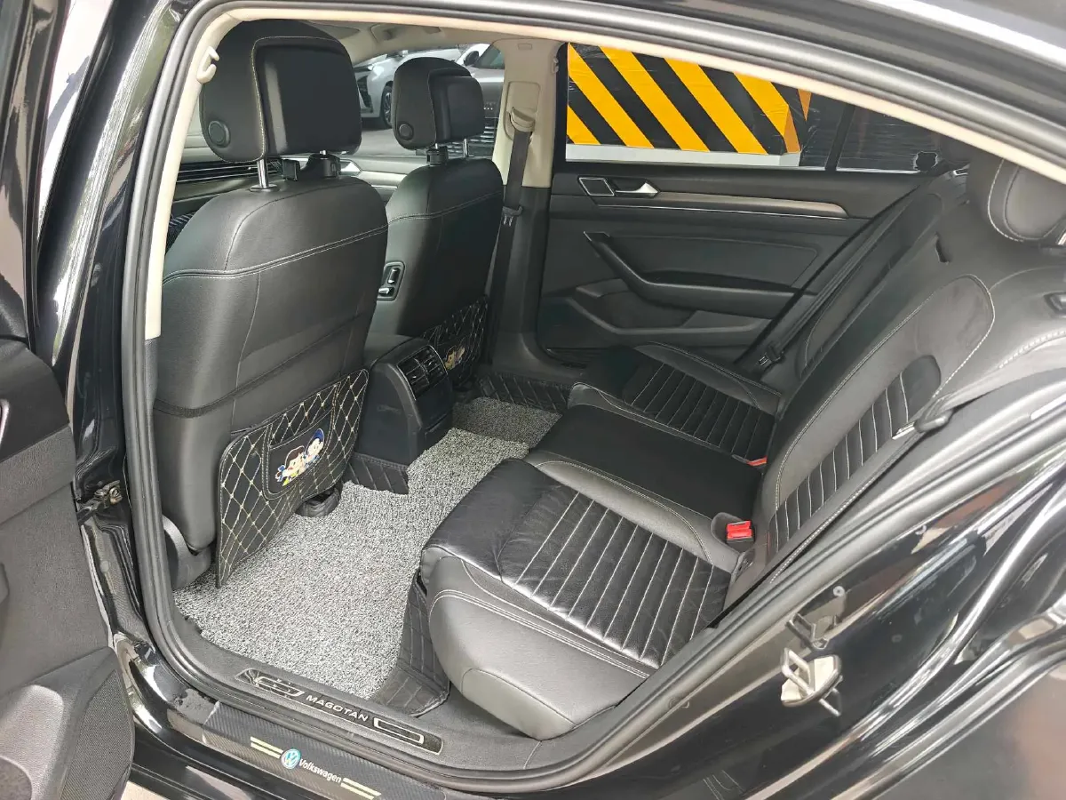 2020 Volkswagen Magotan 2.0T 186HP L4 7DCT,autocango,china used car exporter,china ev exporter,chinese used car exporter,chinese used ev exporter