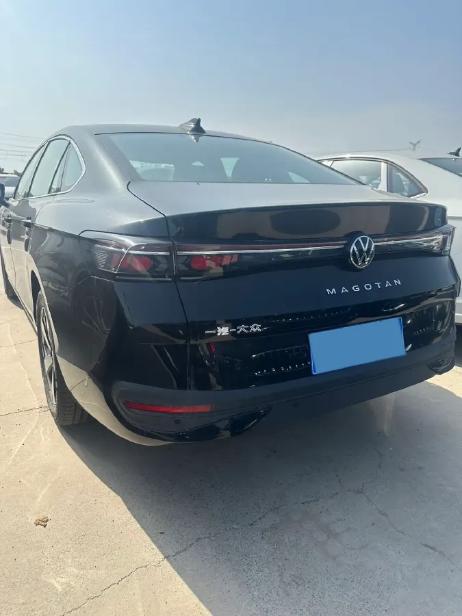 2026 Volkswagen Magotan 1.5T 160HP L4 7DCT,autocango,china used car exporter,china ev exporter,chinese used car exporter,chinese used ev exporter