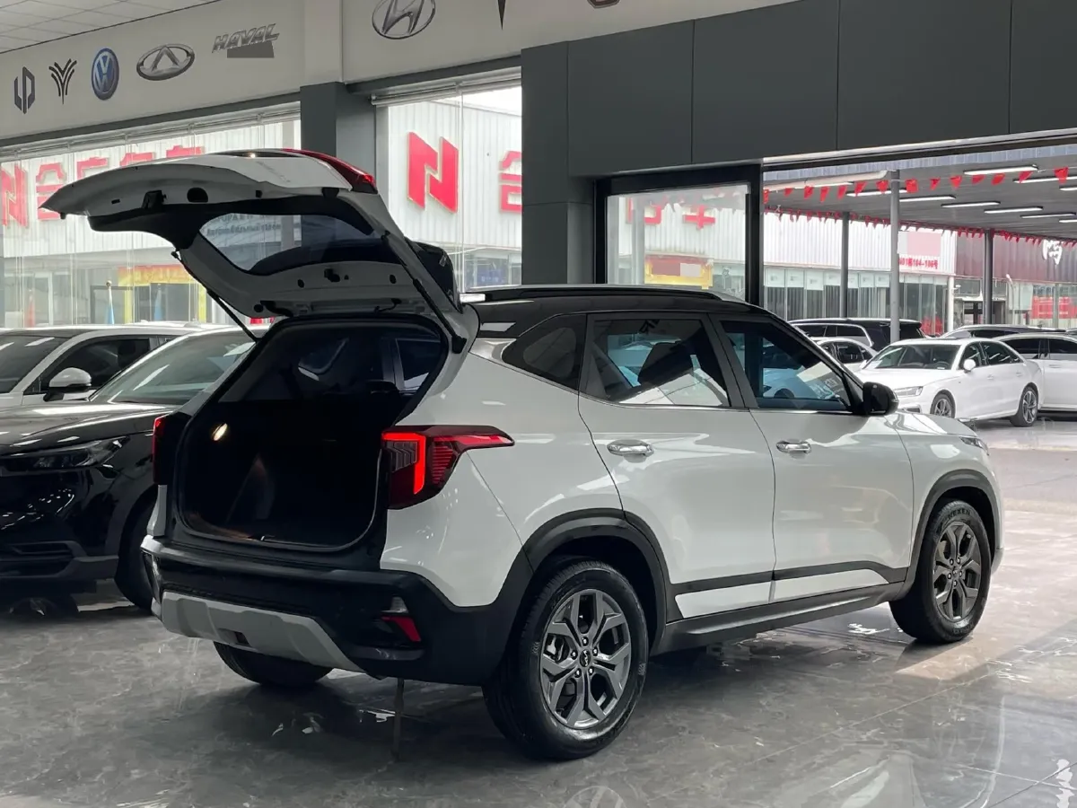 2023 Kia Seltos 1.5L 115HP L4 CVT,autocango,china used car exporter,china ev exporter,chinese used car exporter,chinese used ev exporter