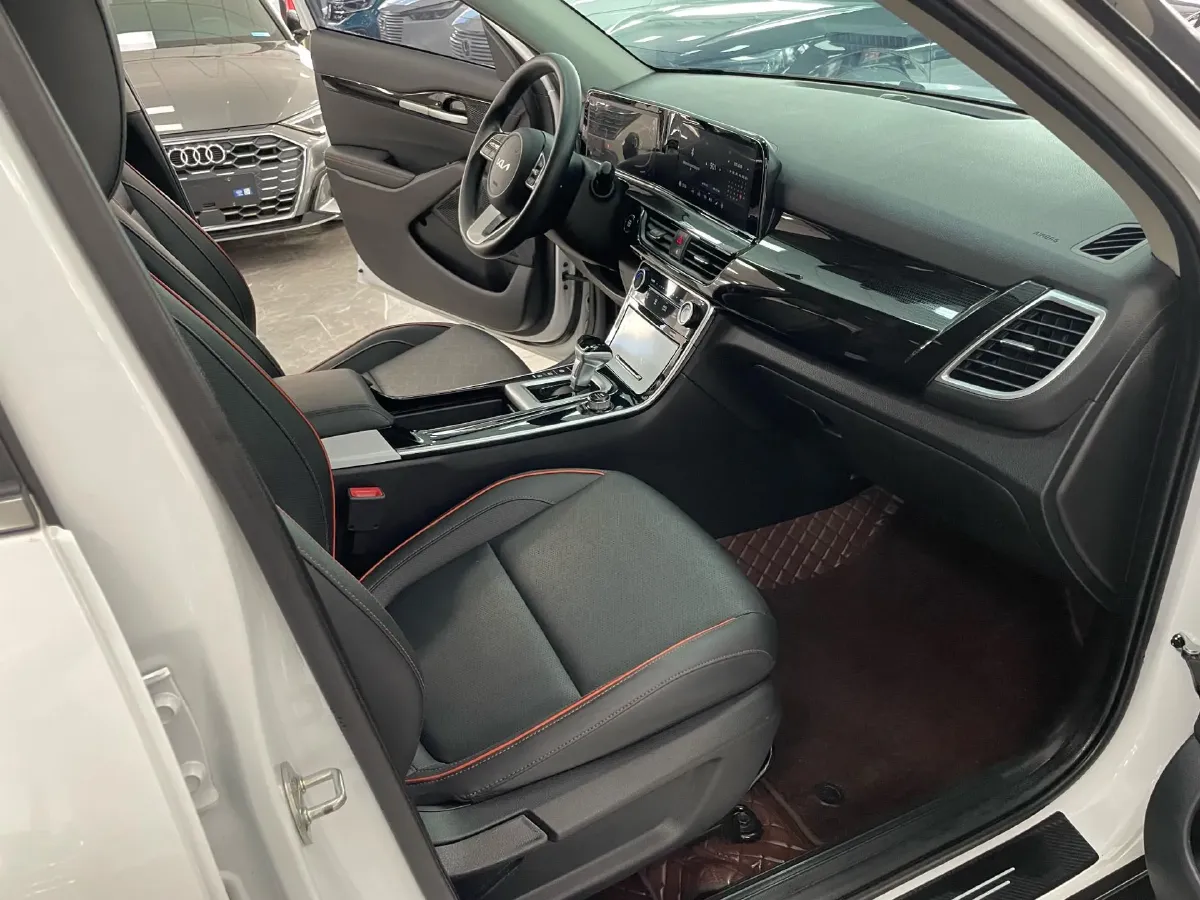 2023 Kia Seltos 1.5L 115HP L4 CVT,autocango,china used car exporter,china ev exporter,chinese used car exporter,chinese used ev exporter