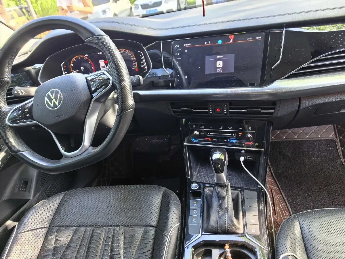 2022 Xpeng P7 BEV 60.2KWH,autocango,china used car exporter,china ev exporter,chinese used car exporter,chinese used ev exporter