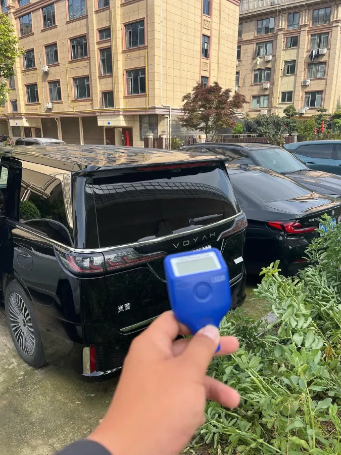 2025 Voyah Dream 1.5T 150HP L4 PHEV 41.7KWH,autocango,china used car exporter,china ev exporter,chinese used car exporter,chinese used ev exporter