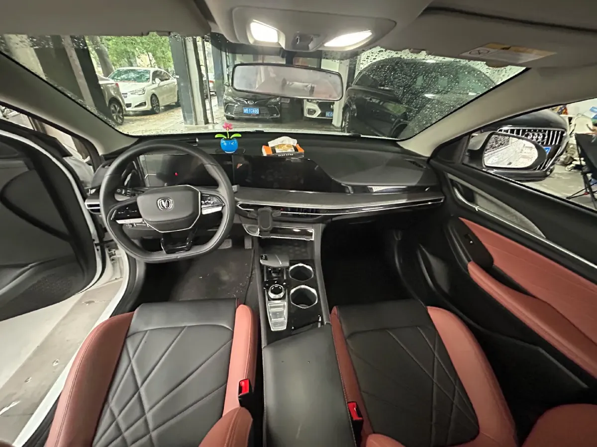 2022 ChangAn Eado 1.4T 160HP L4 7DCT,autocango,china used car exporter,china ev exporter,chinese used car exporter,chinese used ev exporter