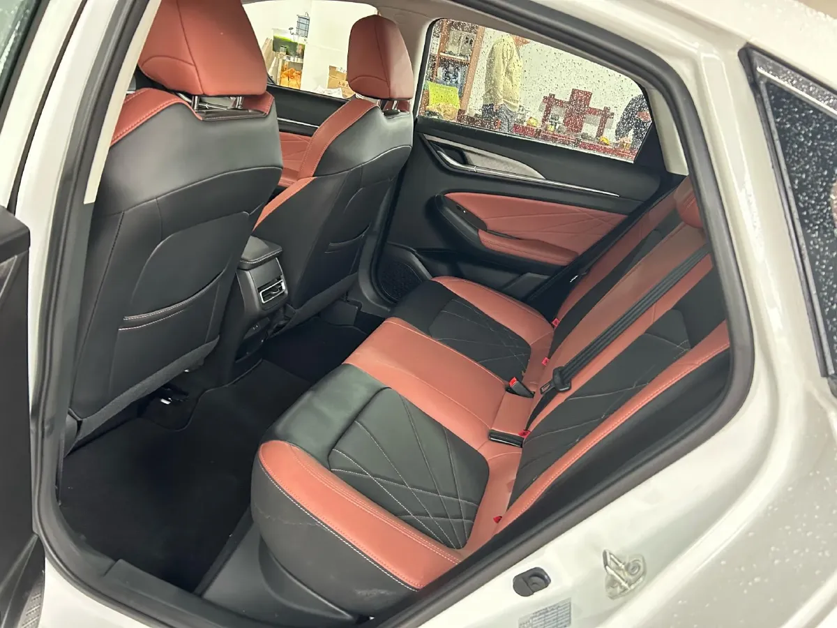 2022 ChangAn Eado 1.4T 160HP L4 7DCT,autocango,china used car exporter,china ev exporter,chinese used car exporter,chinese used ev exporter