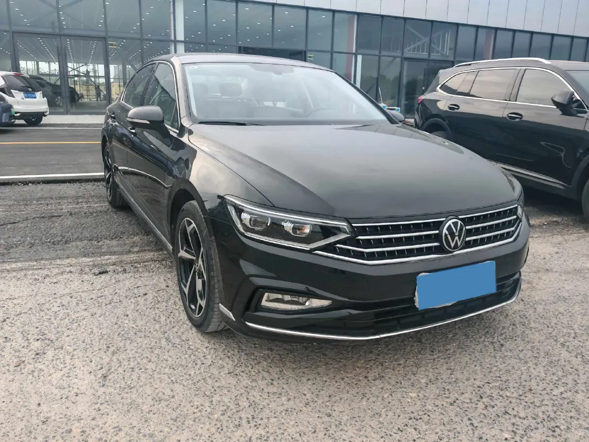 2023 Volkswagen Magotan 1.4T 150HP L4 7DCT,autocango,china used car exporter,china ev exporter,chinese used car exporter,chinese used ev exporter