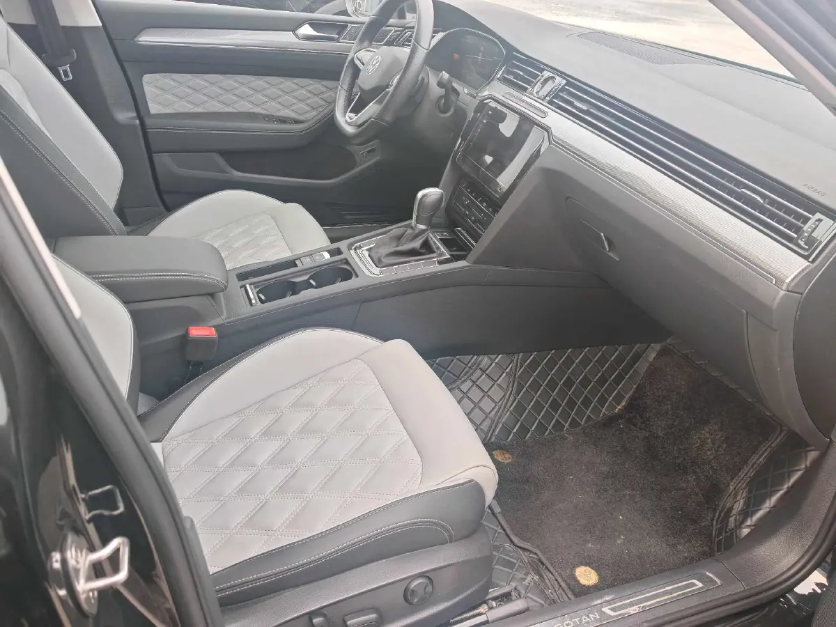 2023 Volkswagen Magotan 1.4T 150HP L4 7DCT,autocango,china used car exporter,china ev exporter,chinese used car exporter,chinese used ev exporter