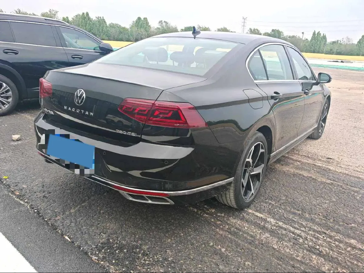 2023 Volkswagen Magotan 1.4T 150HP L4 7DCT,autocango,china used car exporter,china ev exporter,chinese used car exporter,chinese used ev exporter