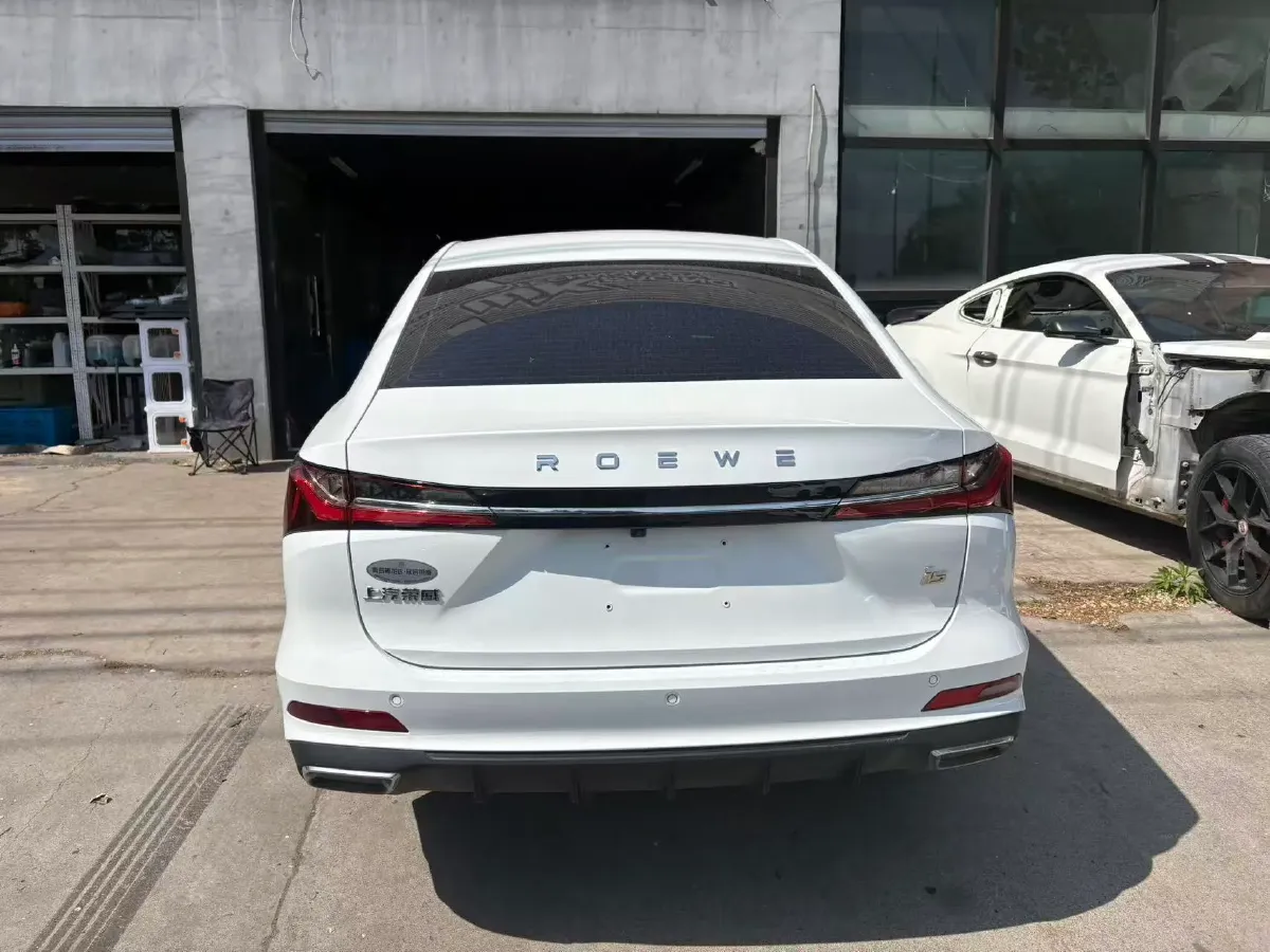 2023 Roewe i5 1.5L 129HP L4 CVT,autocango,china used car exporter,china ev exporter,chinese used car exporter,chinese used ev exporter
