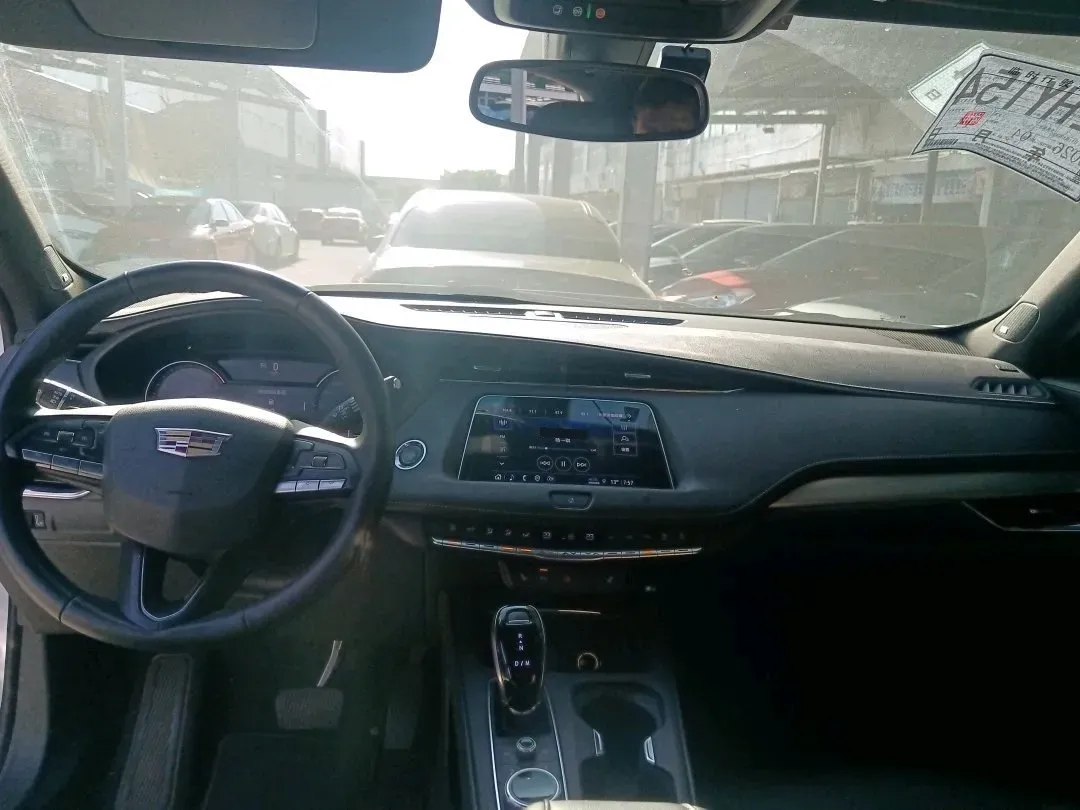 2021 Cadillac XT4 2.0T 237HP L4 9AT,autocango,china used car exporter,china ev exporter,chinese used car exporter,chinese used ev exporter