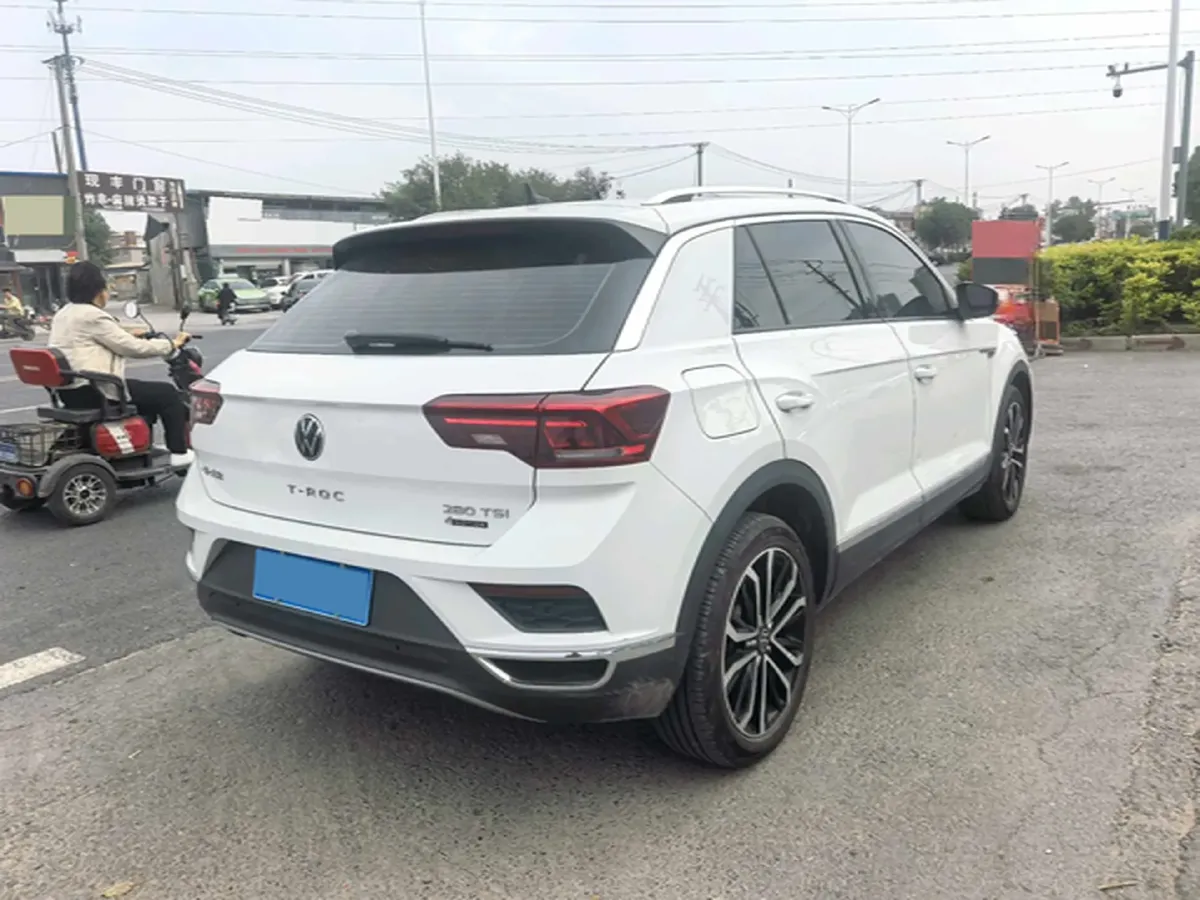 2021 Volkswagen T-Roc 1.4T 150HP L4 7DCT,autocango,china used car exporter,china ev exporter,chinese used car exporter,chinese used ev exporter