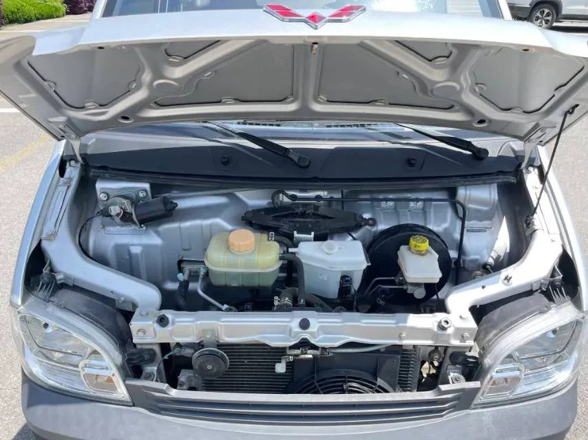 2023 WuLing ZhiGuang 1.5L 102HP L4 5MT,autocango,china used car exporter,china ev exporter,chinese used car exporter,chinese used ev exporter