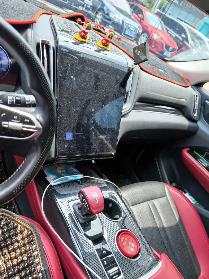 2024 HongQi HS3 1.5T 169HP L4 7DCT,autocango,china used car exporter,china ev exporter,chinese used car exporter,chinese used ev exporter