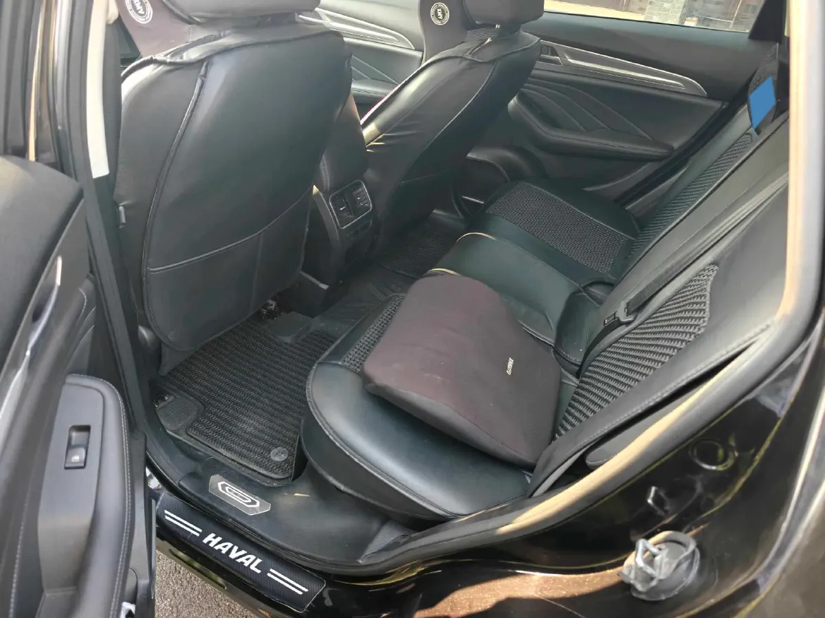 2020 Haval F7 2.0T 224HP L4 7DCT,autocango,china used car exporter,china ev exporter,chinese used car exporter,chinese used ev exporter