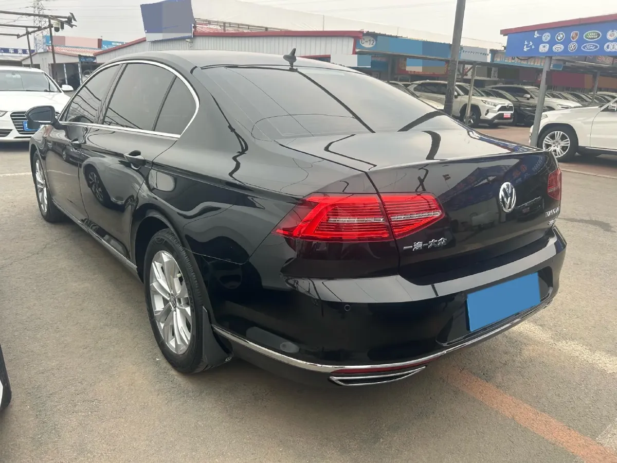 2019 Volkswagen Magotan 2.0T 186HP L4 7DCT,autocango,china used car exporter,china ev exporter,chinese used car exporter,chinese used ev exporter