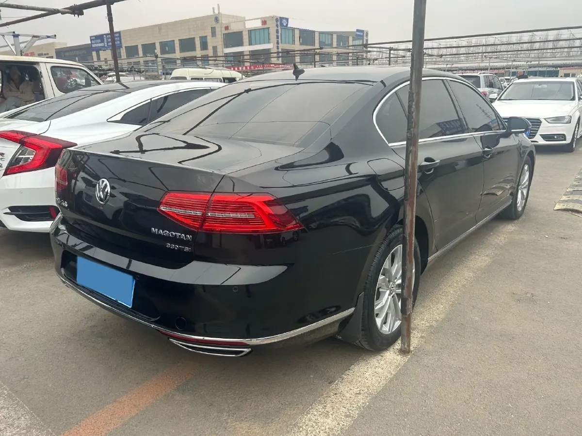 2019 Volkswagen Magotan 2.0T 186HP L4 7DCT,autocango,china used car exporter,china ev exporter,chinese used car exporter,chinese used ev exporter