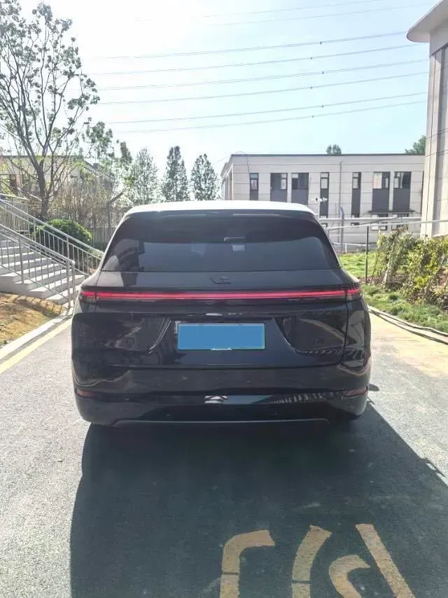 2024 Li L8 Range Extended 154HP REEV 42.8KWH,autocango,china used car exporter,china ev exporter,chinese used car exporter,chinese used ev exporter