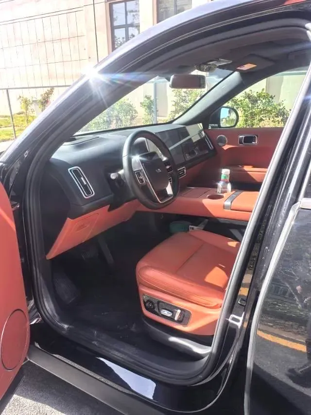 2024 Li L8 Range Extended 154HP REEV 42.8KWH,autocango,china used car exporter,china ev exporter,chinese used car exporter,chinese used ev exporter