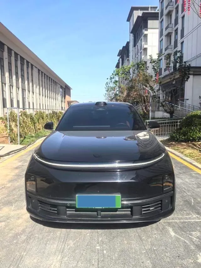 2024 Li L8 Range Extended 154HP REEV 42.8KWH,autocango,china used car exporter,china ev exporter,chinese used car exporter,chinese used ev exporter