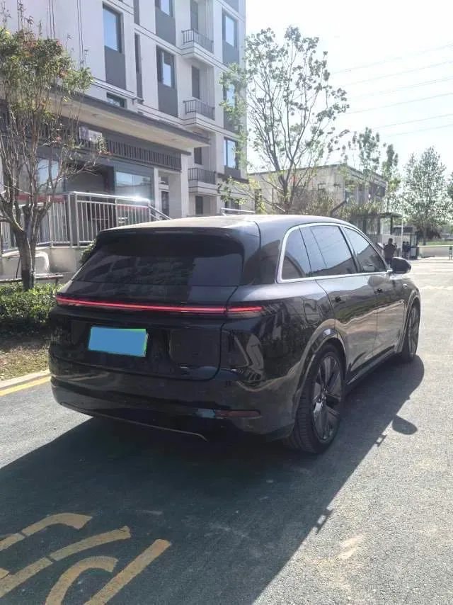 2024 Li L8 Range Extended 154HP REEV 42.8KWH,autocango,china used car exporter,china ev exporter,chinese used car exporter,chinese used ev exporter
