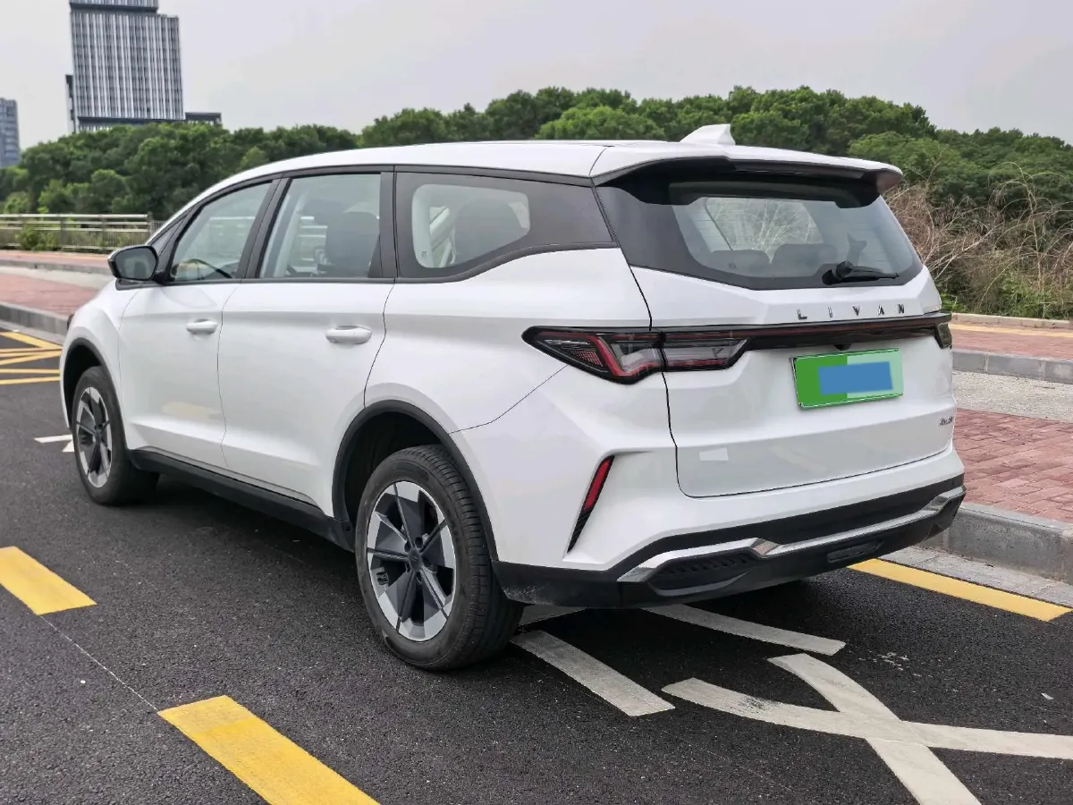 2025 Livan 8 BEV 68.03KWH,autocango,china used car exporter,china ev exporter,chinese used car exporter,chinese used ev exporter