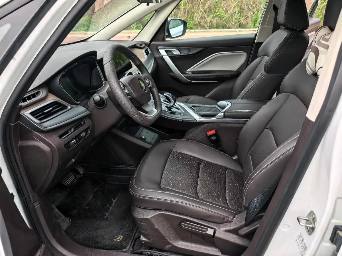 2025 Livan 8 BEV 68.03KWH,autocango,china used car exporter,china ev exporter,chinese used car exporter,chinese used ev exporter