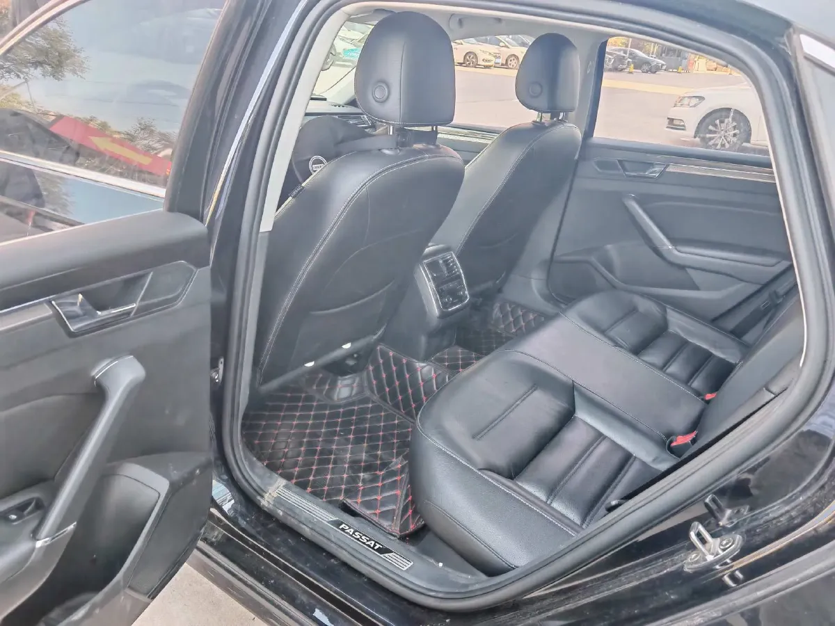 2017 Volkswagen Passat 1.8T 180HP L4 7DCT,autocango,china used car exporter,china ev exporter,chinese used car exporter,chinese used ev exporter