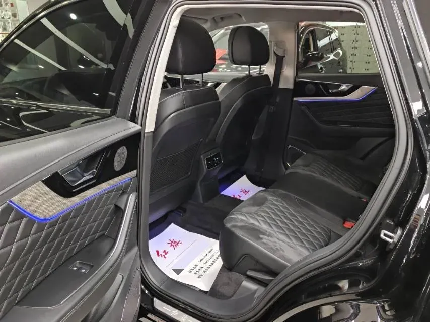 2019 HongQi HS5 2.0T 224HP L4 6AT,autocango,china used car exporter,china ev exporter,chinese used car exporter,chinese used ev exporter