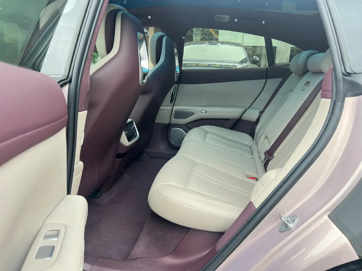 2025 MI YU7 BEV 101.7KWH,autocango,china used car exporter,china ev exporter,chinese used car exporter,chinese used ev exporter