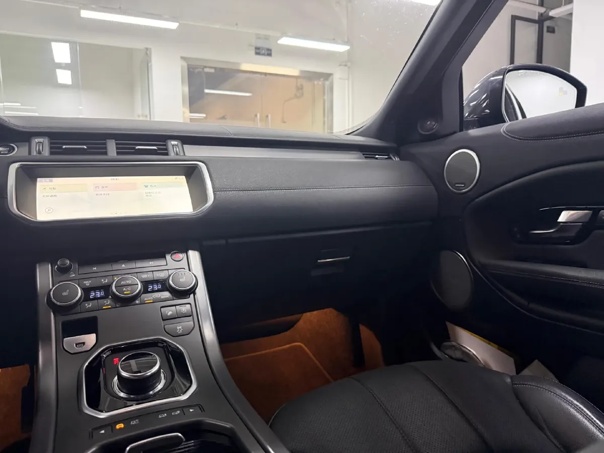 2018 Land Rover Range Rover Evoque 2.0T 241HP L4 9AT,autocango,china used car exporter,china ev exporter,chinese used car exporter,chinese used ev exporter