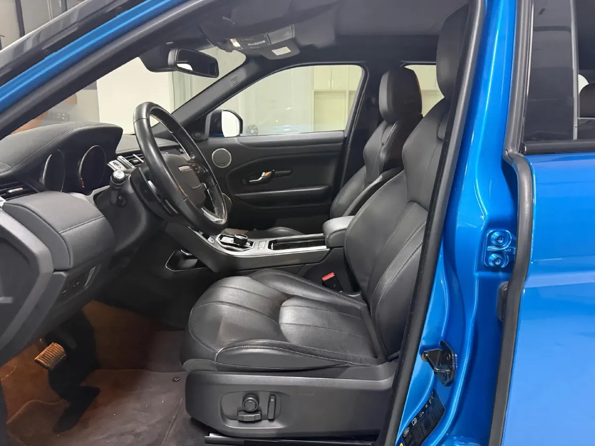 2018 Land Rover Range Rover Evoque 2.0T 241HP L4 9AT,autocango,china used car exporter,china ev exporter,chinese used car exporter,chinese used ev exporter