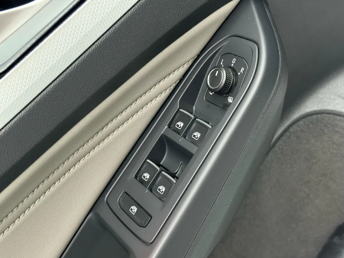 2021 Volkswagen Golf 1.4T 150HP L4 7DCT,autocango,china used car exporter,china ev exporter,chinese used car exporter,chinese used ev exporter